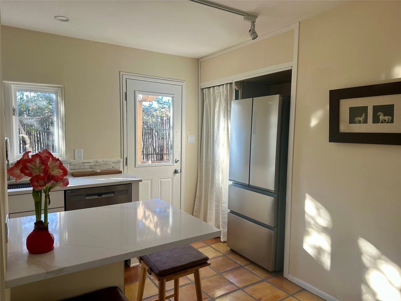 712 Juniper Dr Unit B - Photo 4 of 21