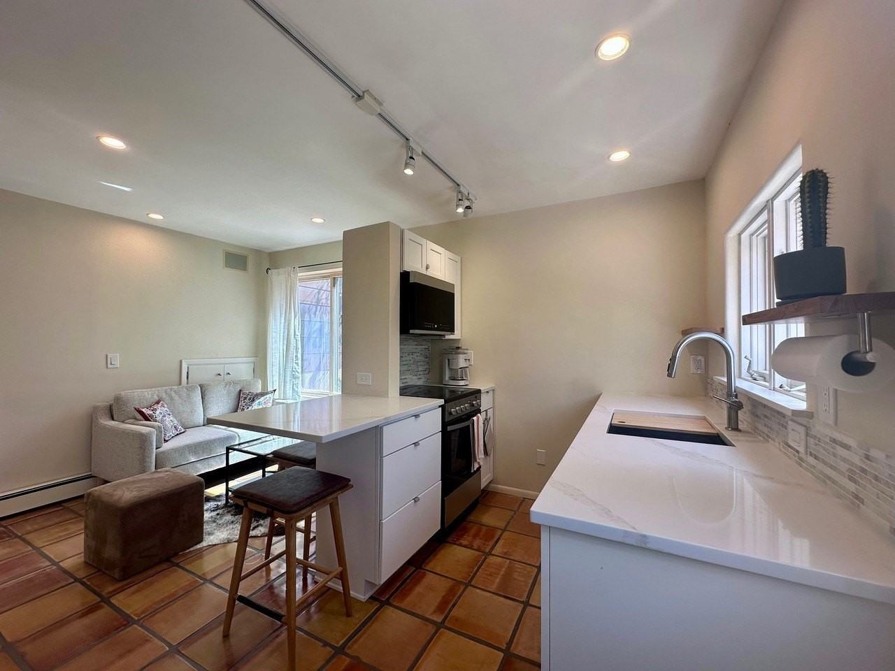 712 Juniper Dr Unit B - Photo 6 of 21