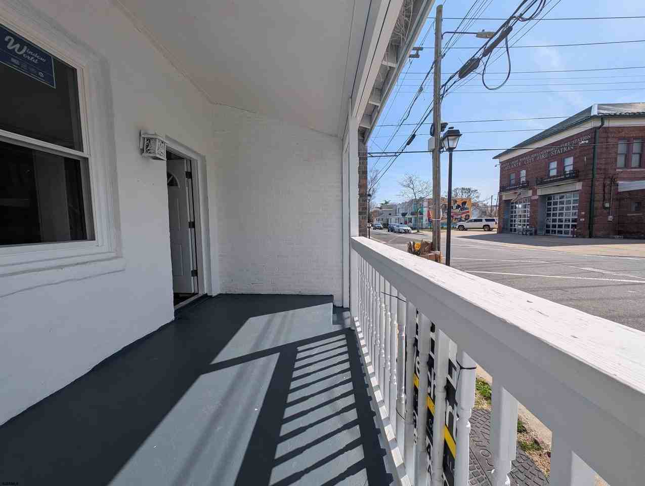 803 N Indiana Ave - Photo 6 of 23