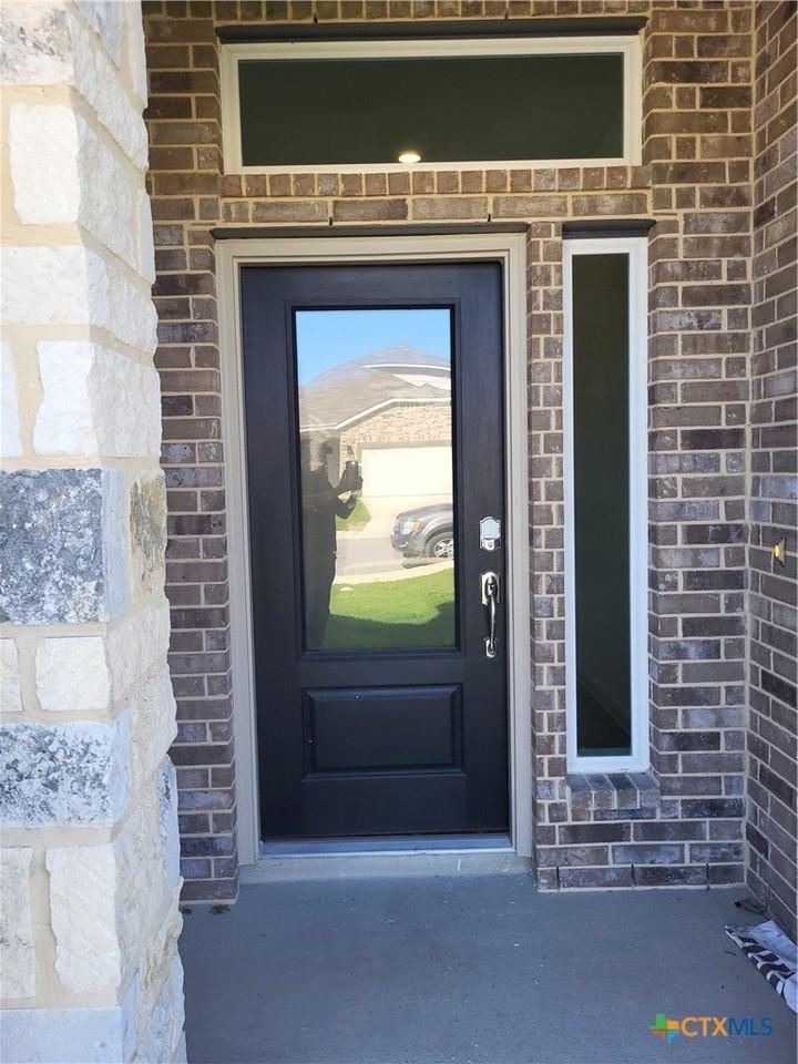 1233 Fox Wing Way - Photo 3 of 26
