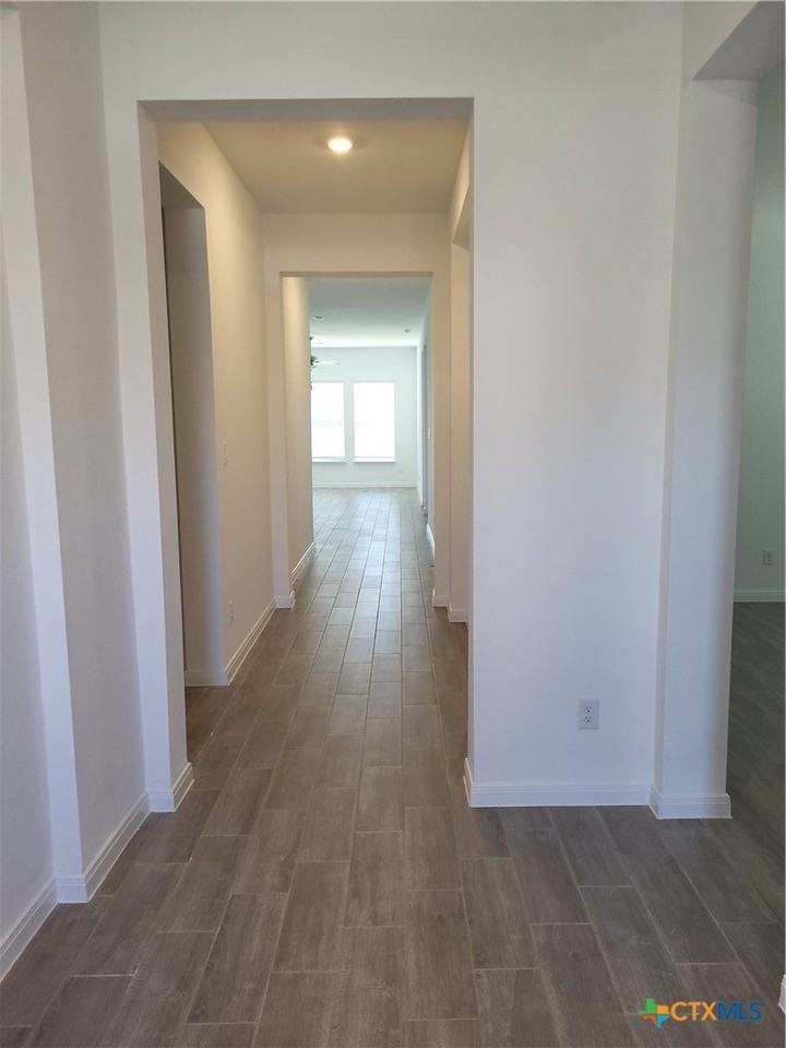 1233 Fox Wing Way - Photo 4 of 26