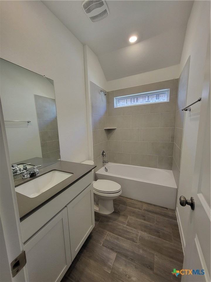 1233 Fox Wing Way - Photo 6 of 26