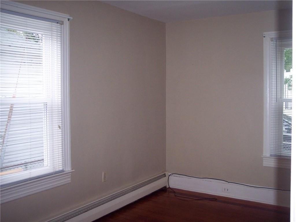 427 High St Apt 3 - Photo 3 of 8