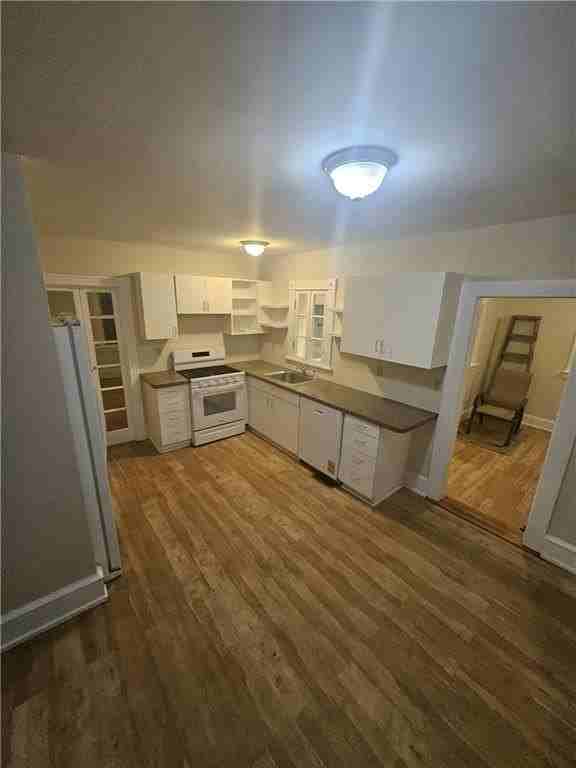 138 Martin St - Photo 3 of 14