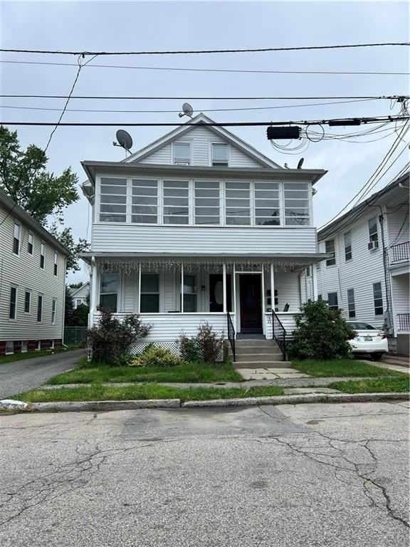 22 Ingleside Ave Unit 2 - Photo 2 of 7