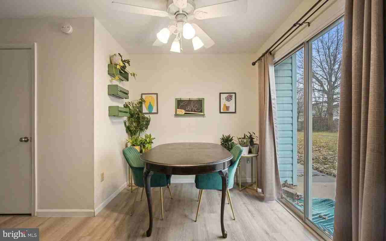 114 Thames Dr - Photo 5 of 17