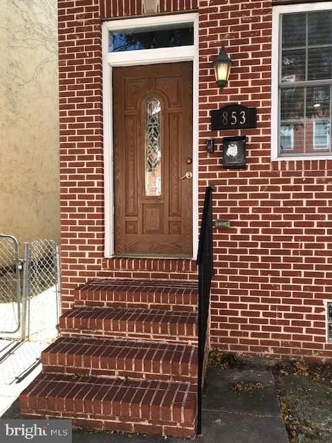 853 W Lombard St - Photo 3 of 28