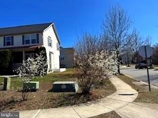 10739 Constitution Dr - Photo 3 of 12