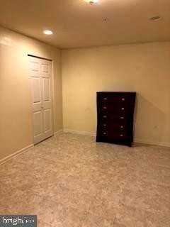 10739 Constitution Dr - Photo 5 of 12