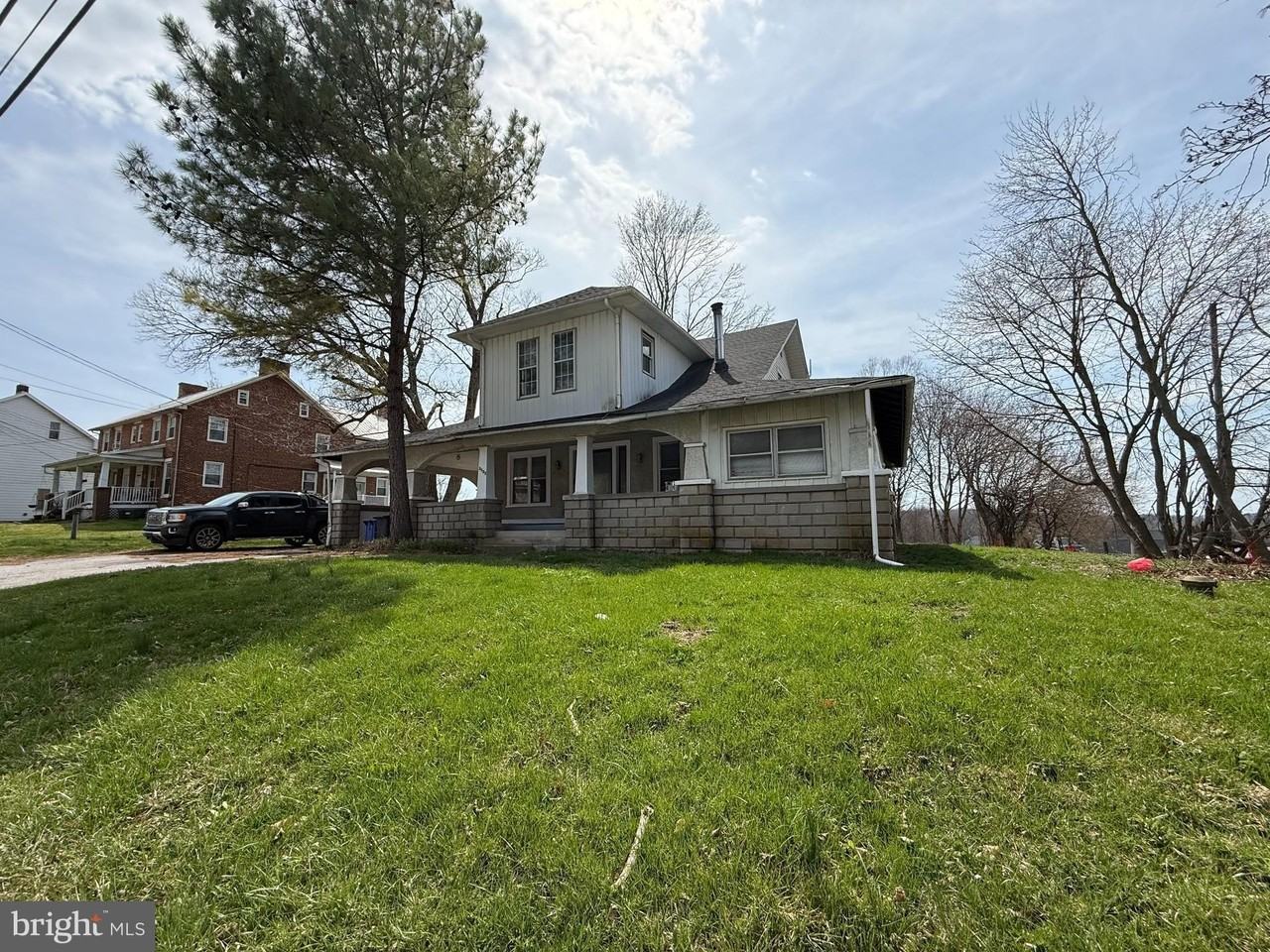 3502 Littlestown Pike - Photo 3 of 47