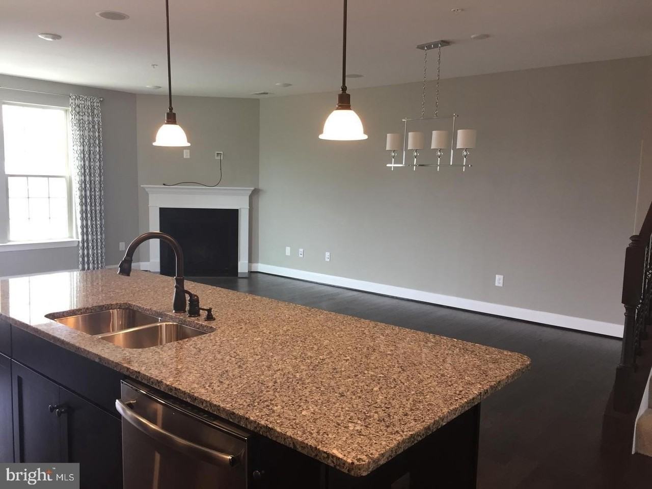 6489 Jack Linton Dr S - Photo 5 of 20