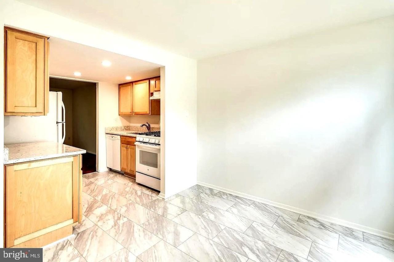 8966 Footed Rdg - Photo 7 of 18