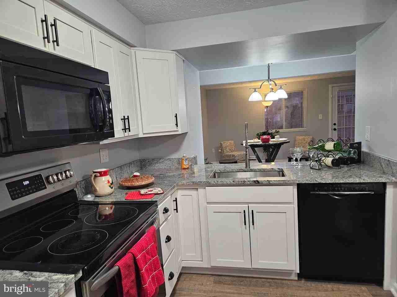 5942 Rowanberry Dr Unit 18 - Photo 3 of 16