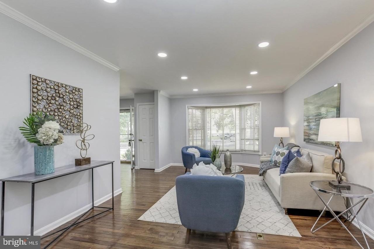 15609 Yellowhorn Ct - Photo 5 of 39