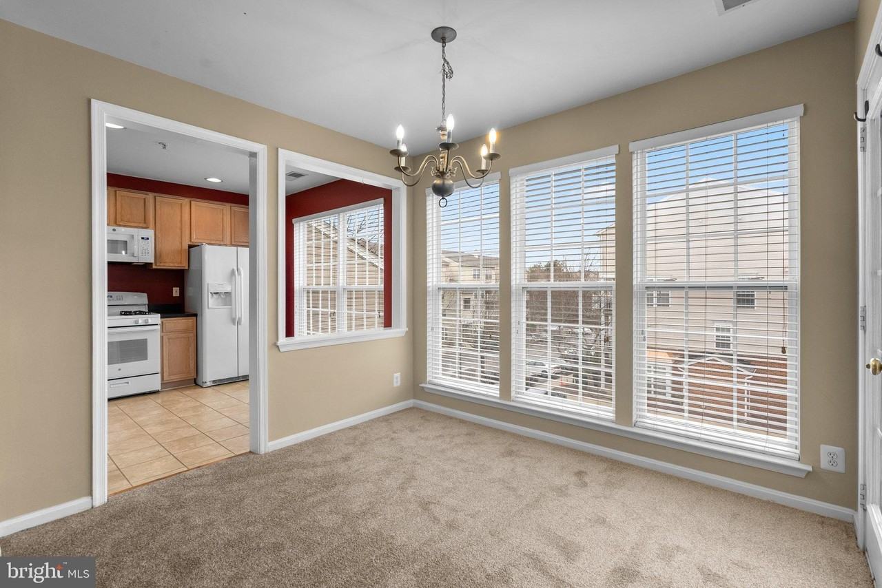 204D Fallsgrove Blvd Unit 20 - Photo 7 of 34