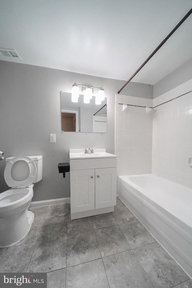 10106 Campus Way S Apt 102-3b - Photo 7 of 17