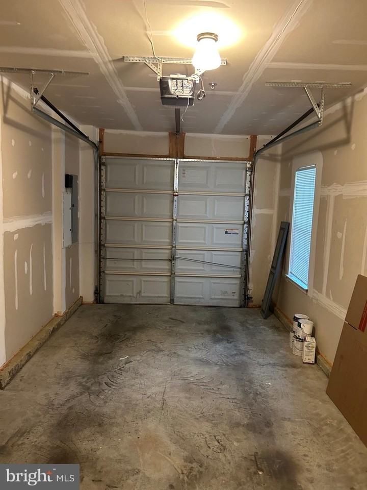 910 Hall Station Dr Apt 106 - Photo 3 of 15