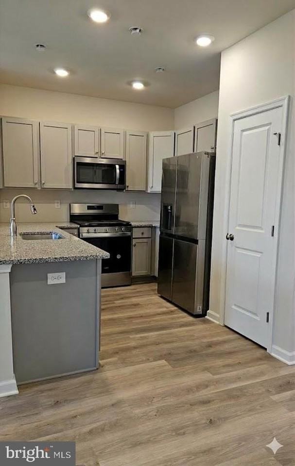 66 Nelsons Way - Photo 3 of 10