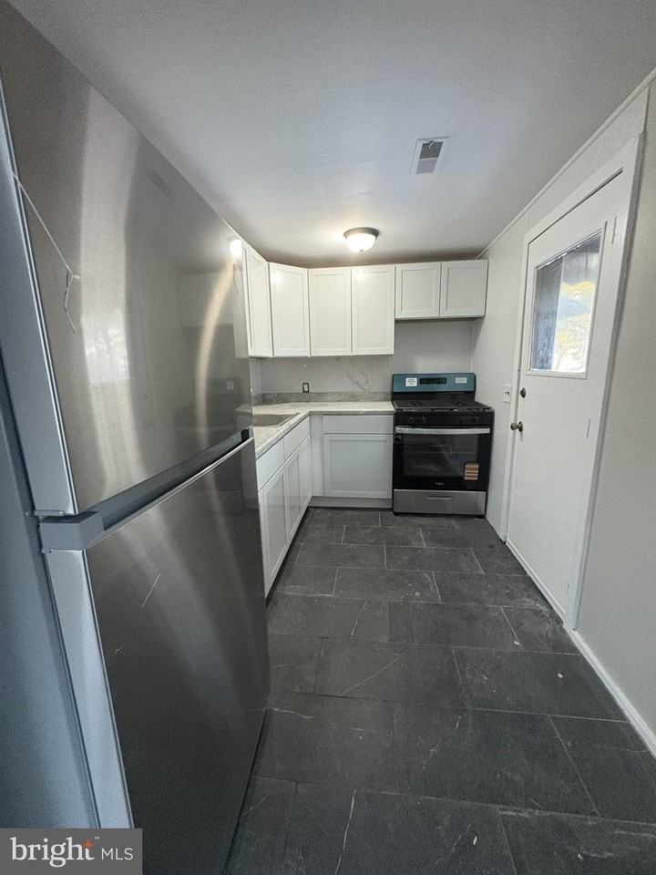 2136 Atco Ave - Photo 6 of 23