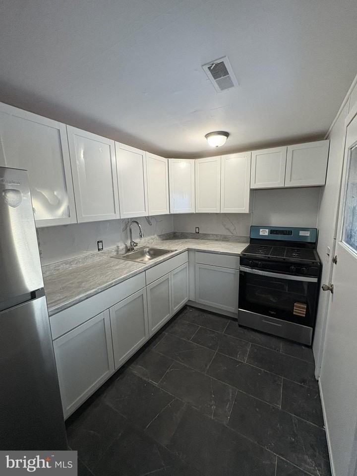 2136 Atco Ave - Photo 7 of 23