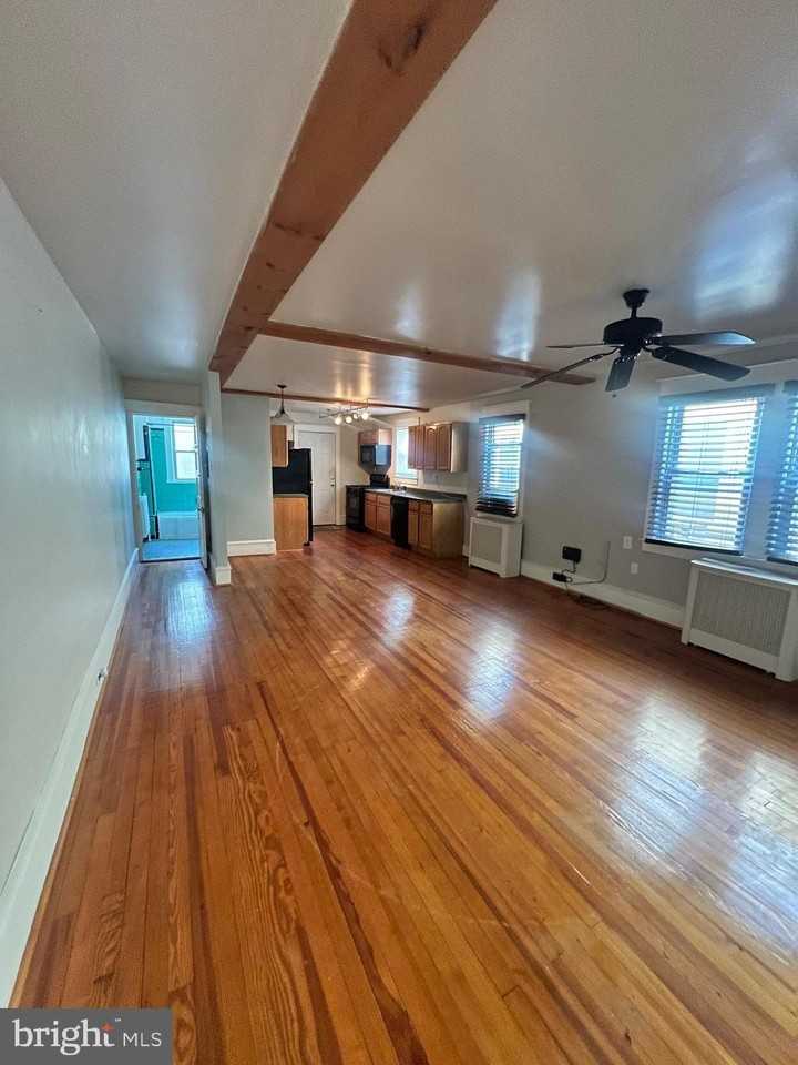 413 N Haddon Ave - Photo 2 of 9