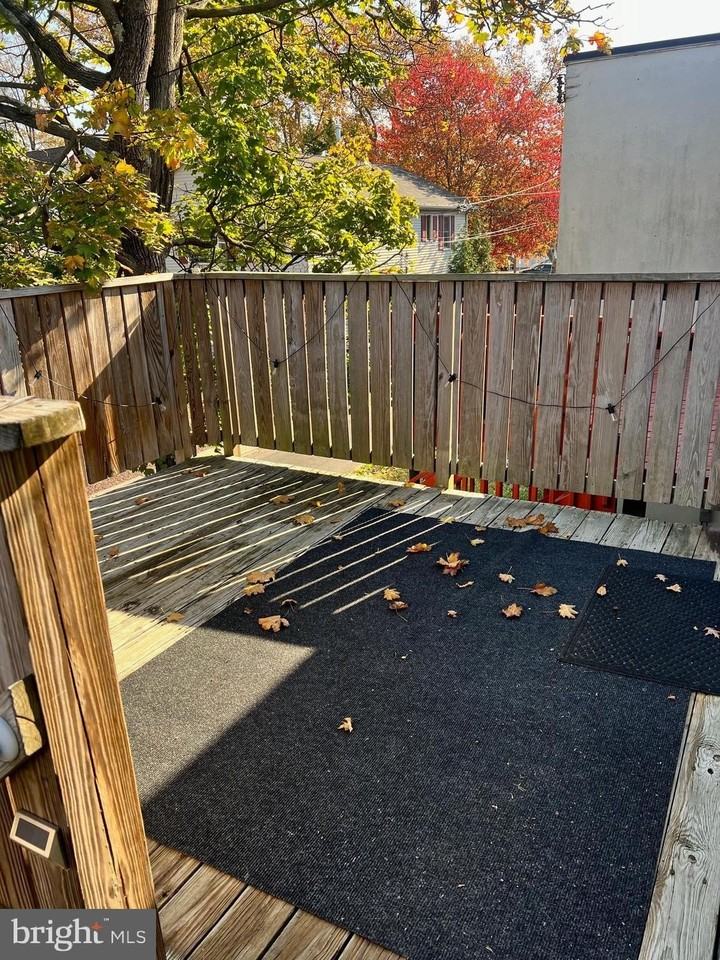 413 N Haddon Ave - Photo 7 of 9