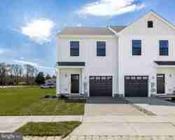 featured image of 385 N Tuckahoe Rd Unit 961