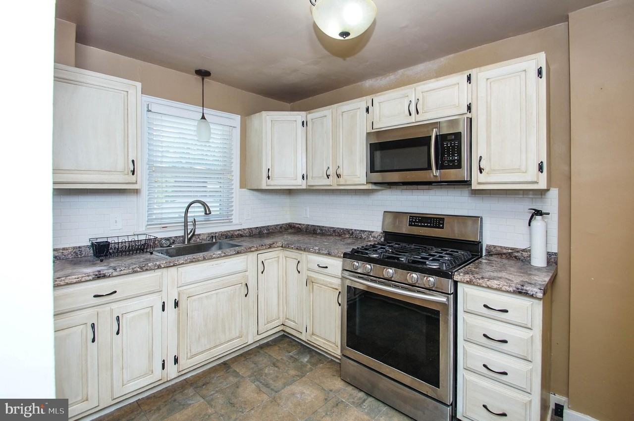 201 Sycamore Rd - Photo 7 of 13