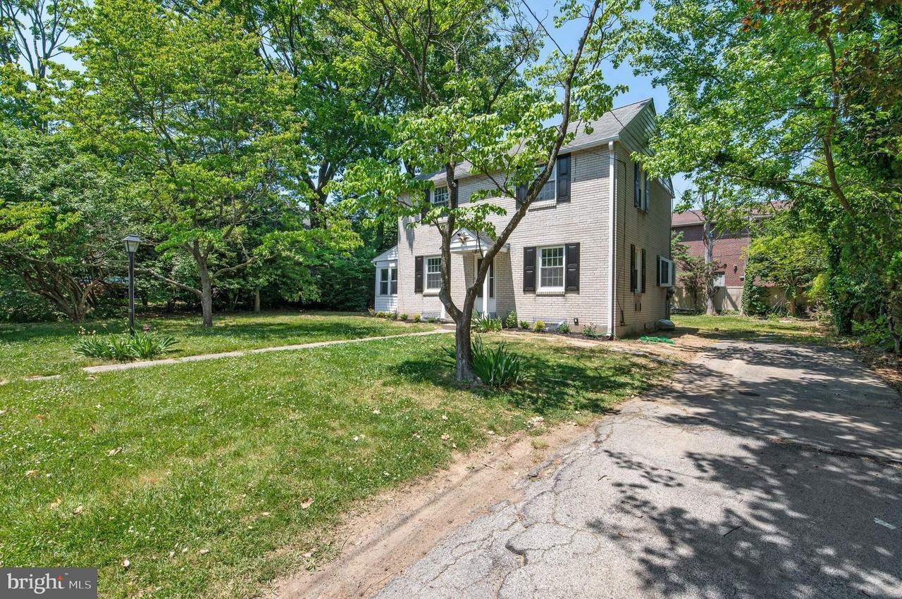 3731 School Ln - Photo 2 of 31