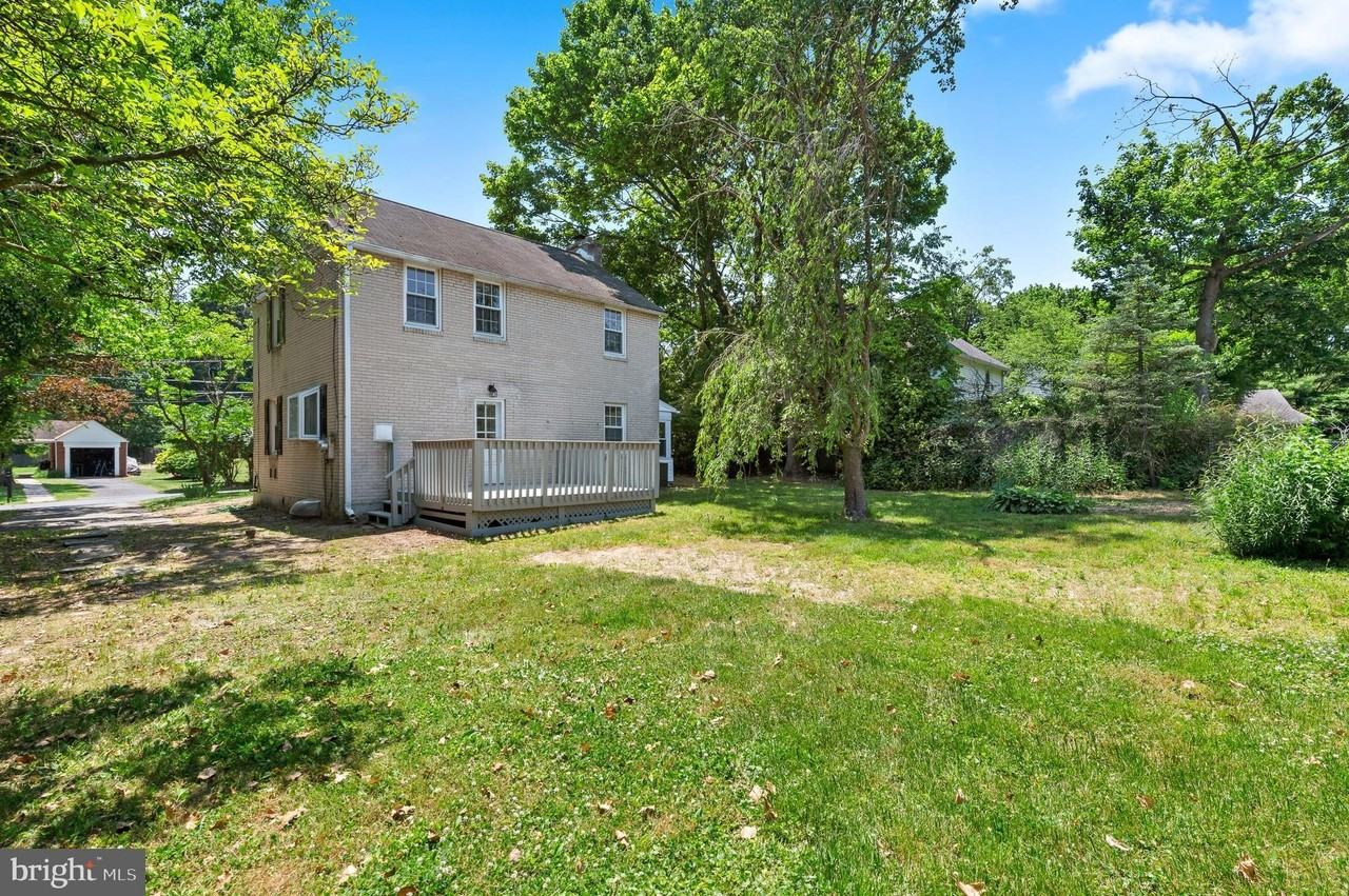 3731 School Ln - Photo 3 of 31