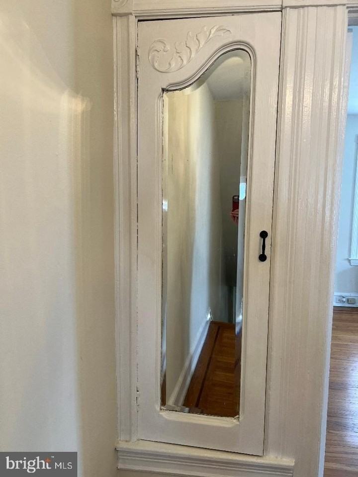 111 Chestnut Ave - Photo 6 of 33