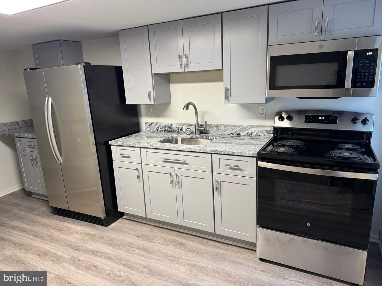 20 Richardson St - Photo 5 of 27