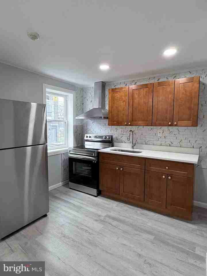 273 W York St - Photo 4 of 14