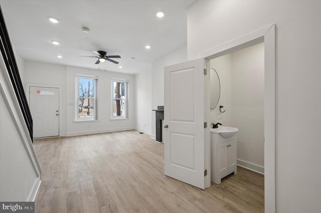 2716 W Montgomery Ave - Photo 6 of 16