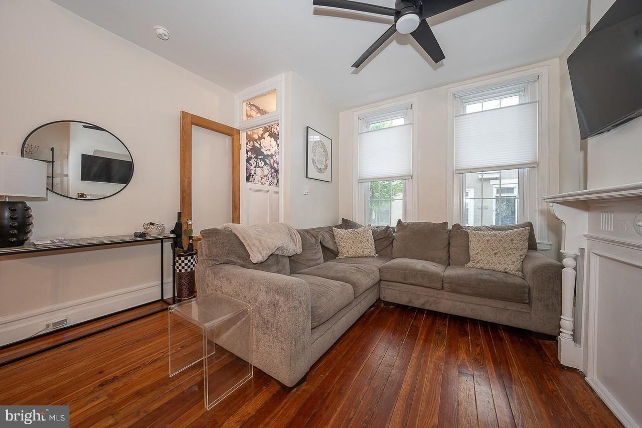 759 N Judson St - Photo 5 of 25