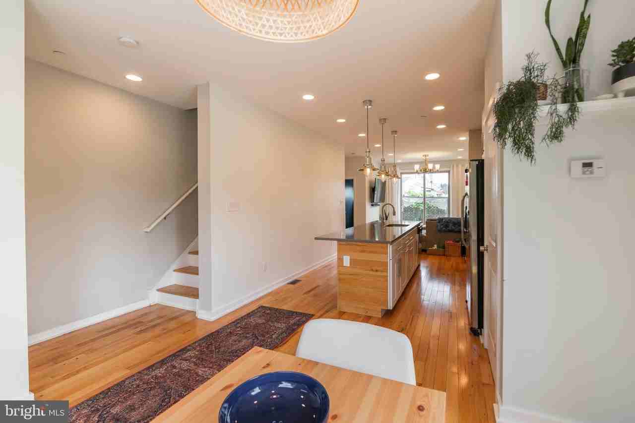 2029 E Huntingdon St - Photo 3 of 38