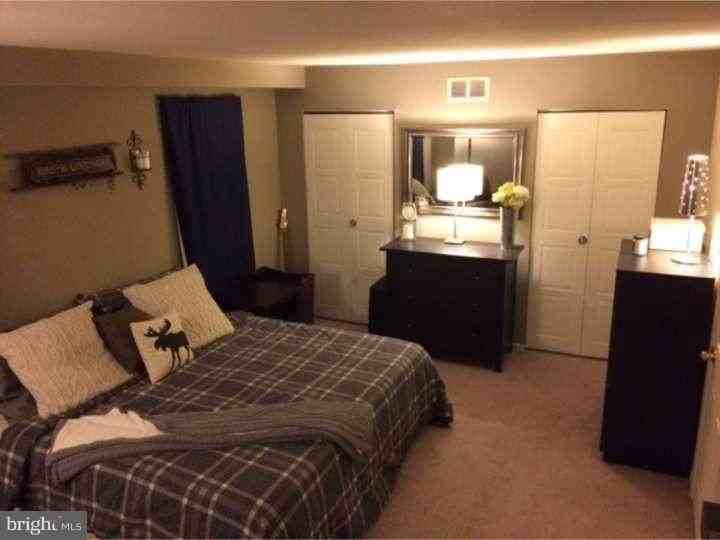 12044 Abby Rd Unit 1fl - Photo 7 of 9