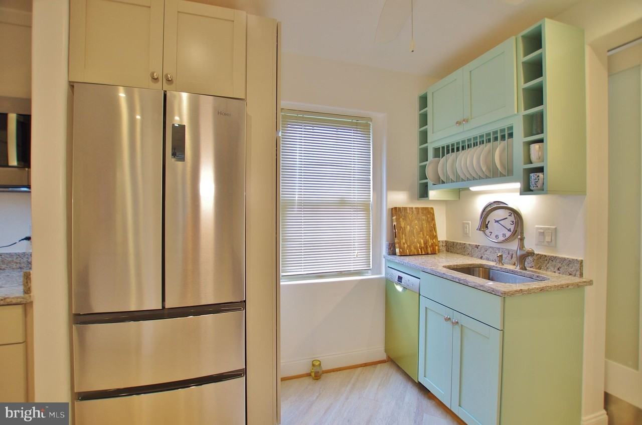 2407 Arlington Blvd Apt 102 - Photo 7 of 25