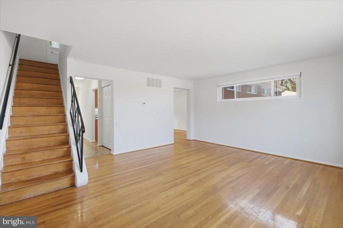 5039 8th Rd S - Photo 2 of 35