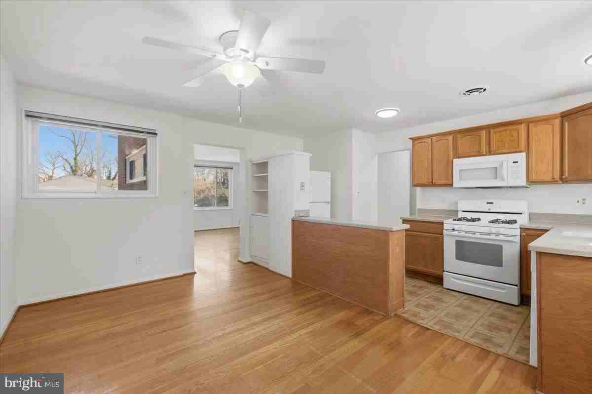 5039 8th Rd S - Photo 7 of 35