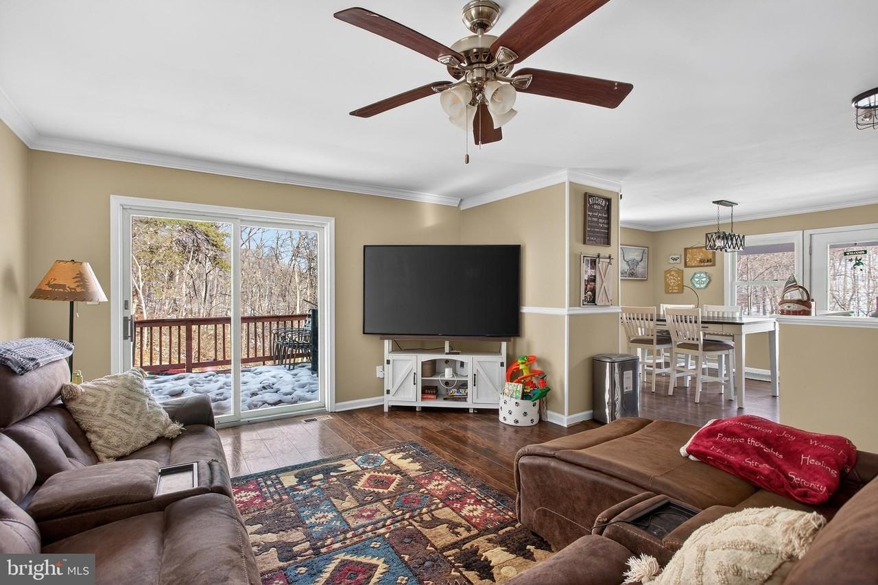 1238 Logger Dr - Photo 3 of 50