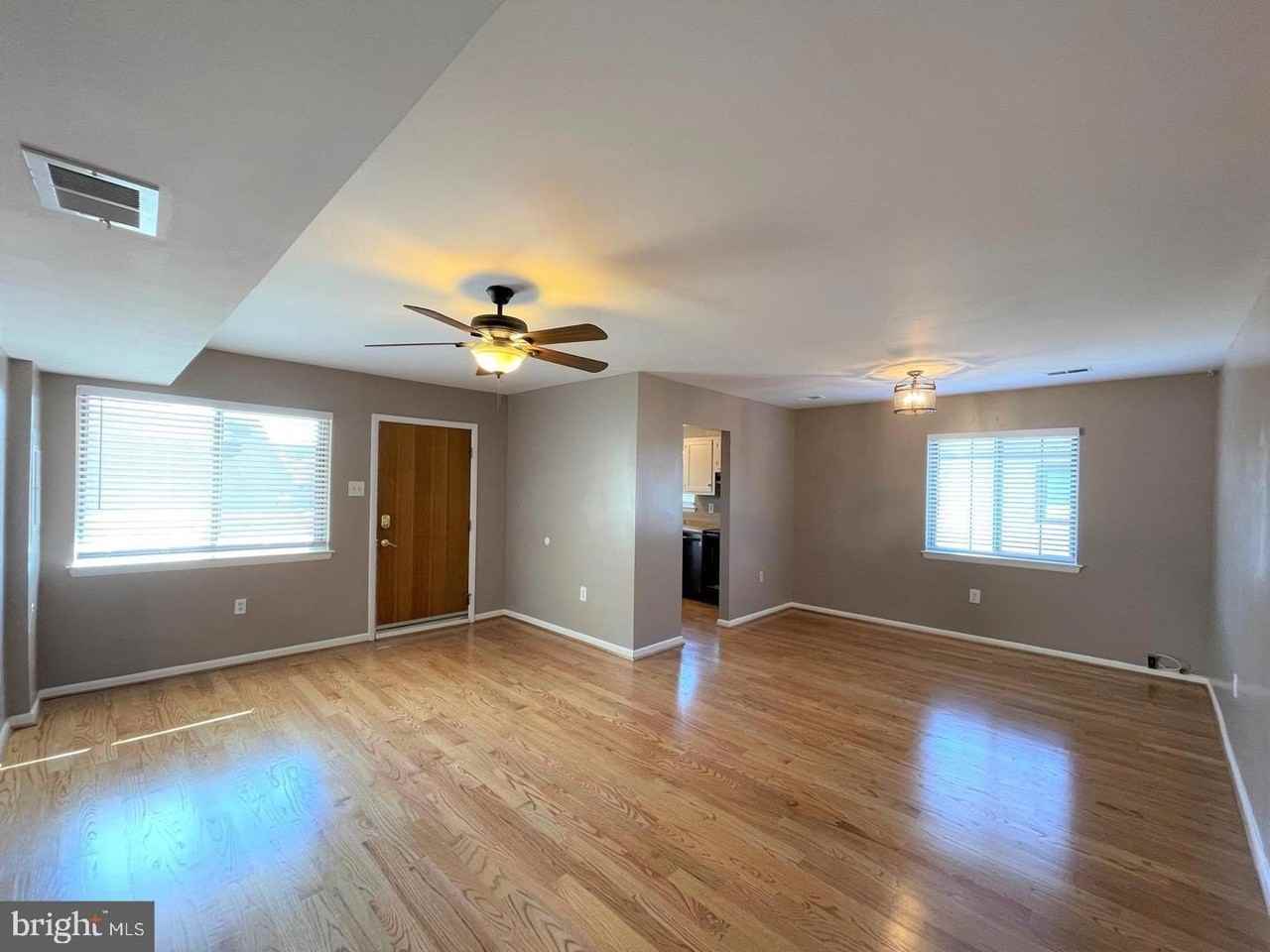 8407 Orinda Ct #282 - Photo 5 of 23