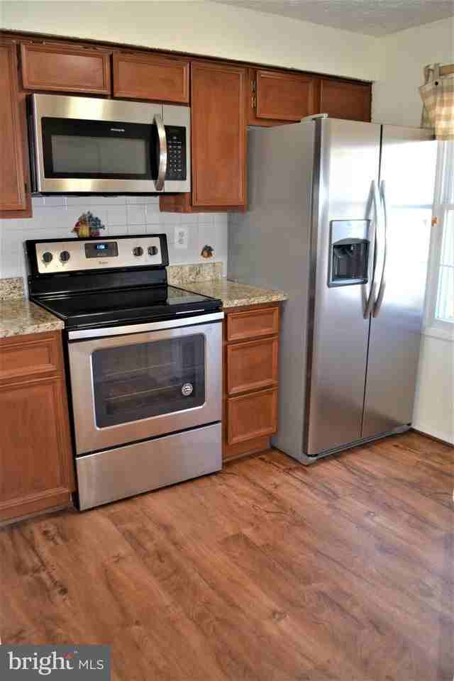 8349 Wind Fall Rd - Photo 5 of 44