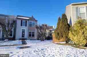 featured image of 121 Paddington Way Ne