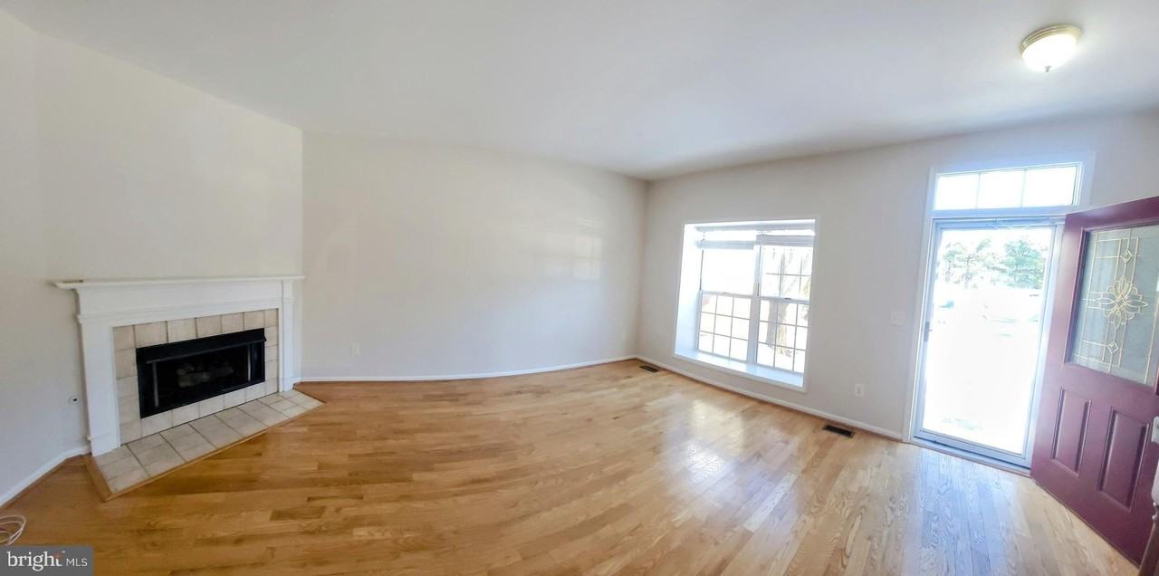 121 Paddington Way Ne - Photo 4 of 17