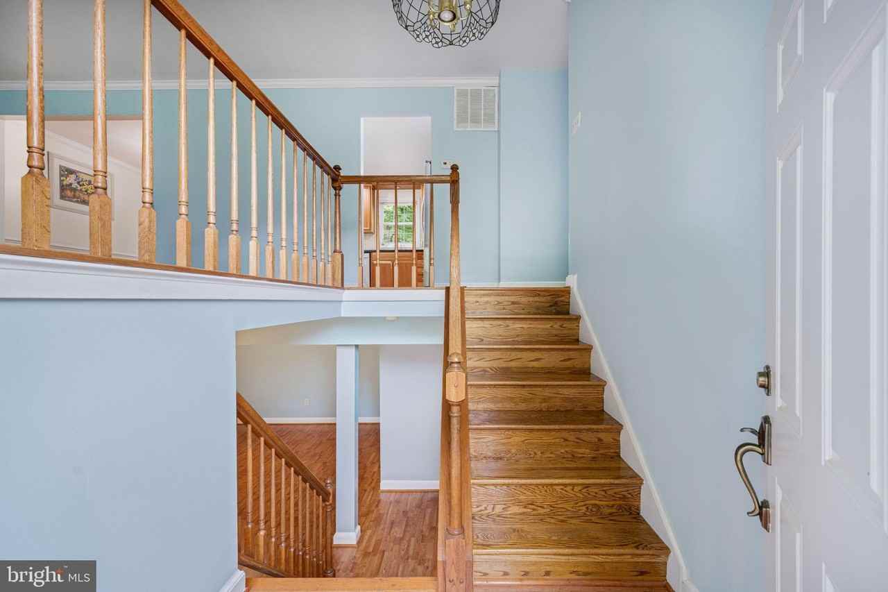 11821 Sinclair Ln - Photo 6 of 50