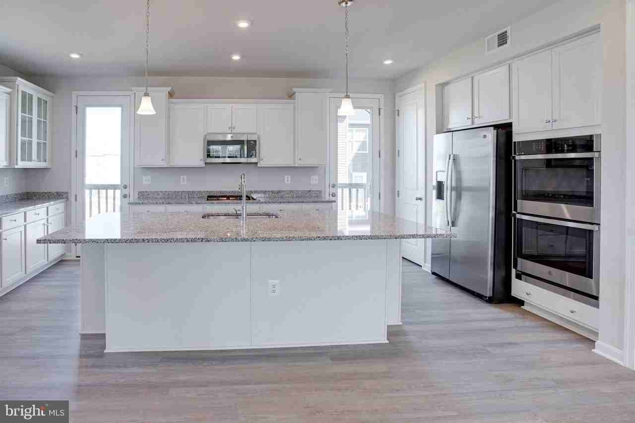 3978 Shire Meadow Ln - Photo 5 of 32