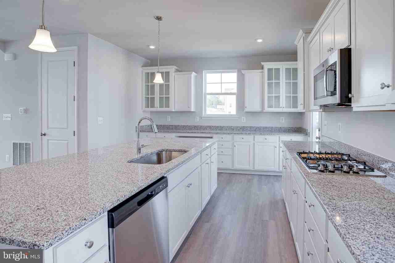 3978 Shire Meadow Ln - Photo 7 of 32