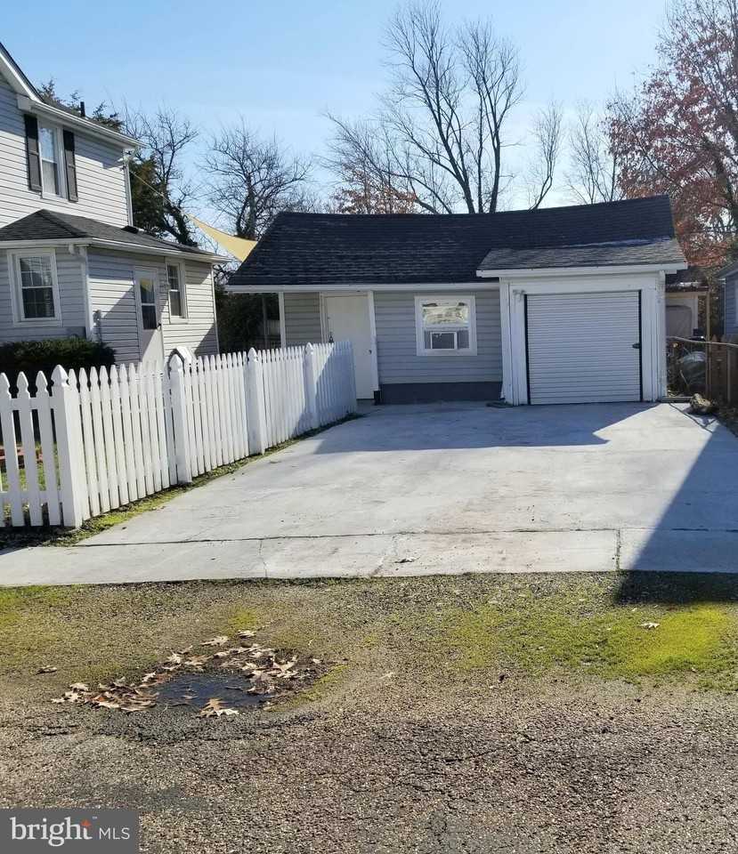 300 Lafayette St - Photo 4 of 26