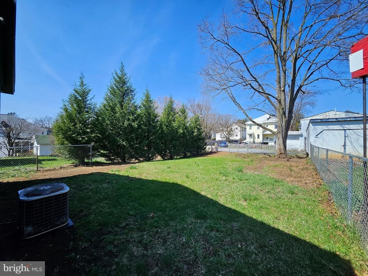 729 Faulkner Ave - Photo 2 of 11